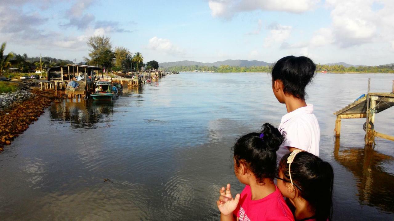 Homestay Memori Dungun Exteriér fotografie